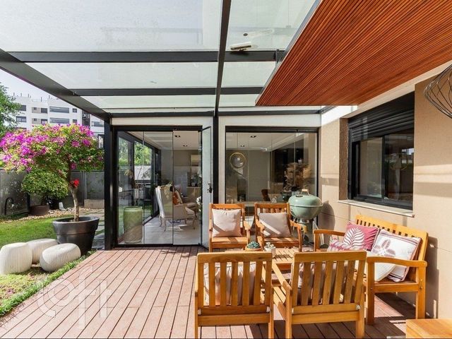 Apartamento com 327m², 3 dormitórios, 3 suítes, 3 vagas, Chácara das Pedras em Porto Alegre