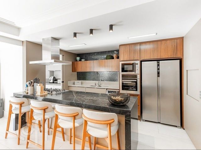 Apartamento com 327m², 3 dormitórios, 3 suítes, 3 vagas, Chácara das Pedras em Porto Alegre