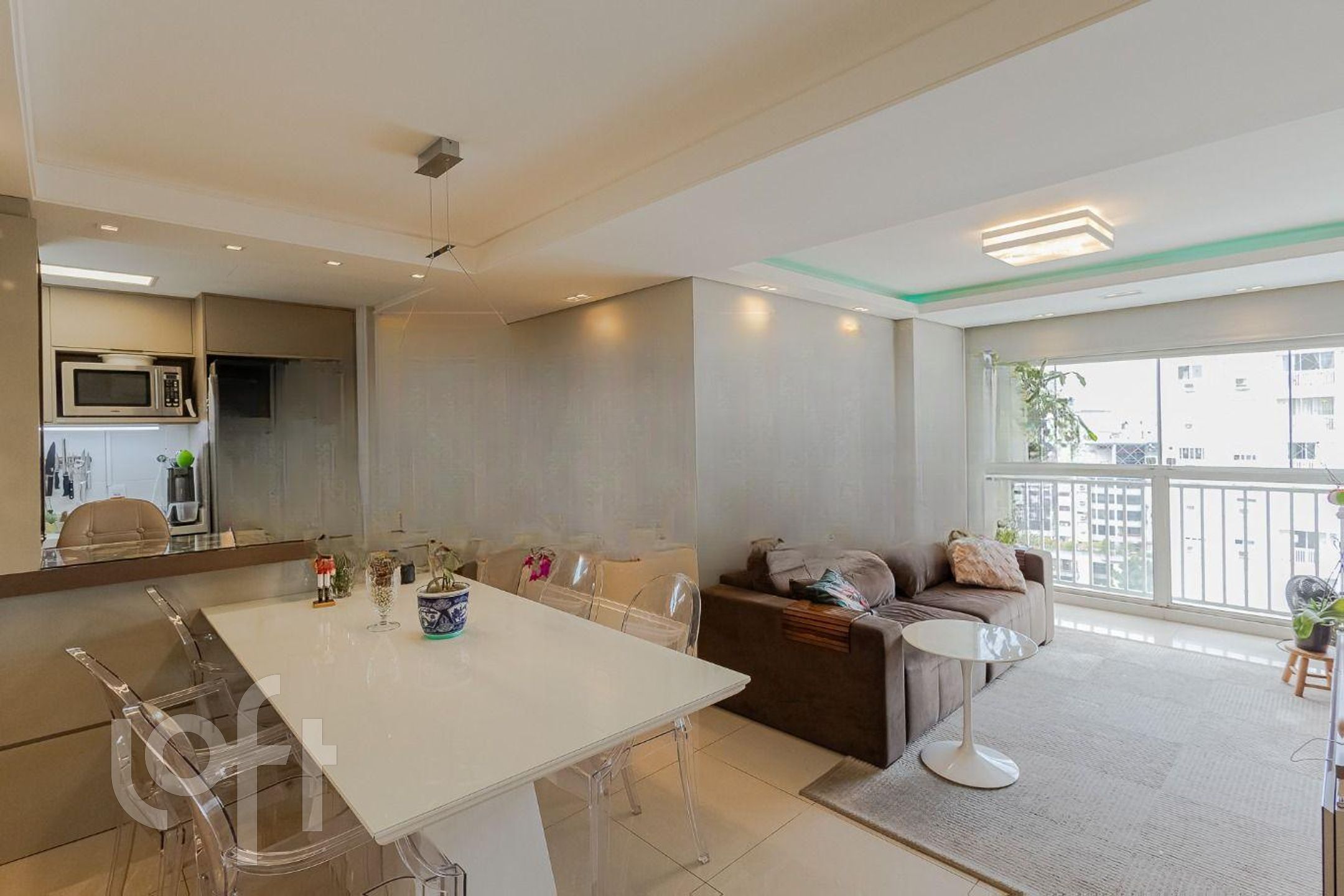 Apartamento com 75m², 3 dormitórios, 1 suíte, 2 vagas, Cristo Redentor em Porto Alegre