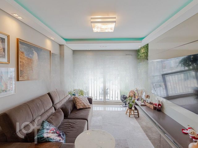 Apartamento com 75m², 3 dormitórios, 1 suíte, 2 vagas, Cristo Redentor em Porto Alegre