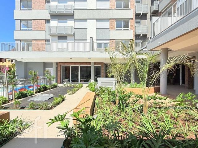 Apartamento com 42m², 1 dormitório, 1 suíte, 1 vaga, Floresta em Porto Alegre