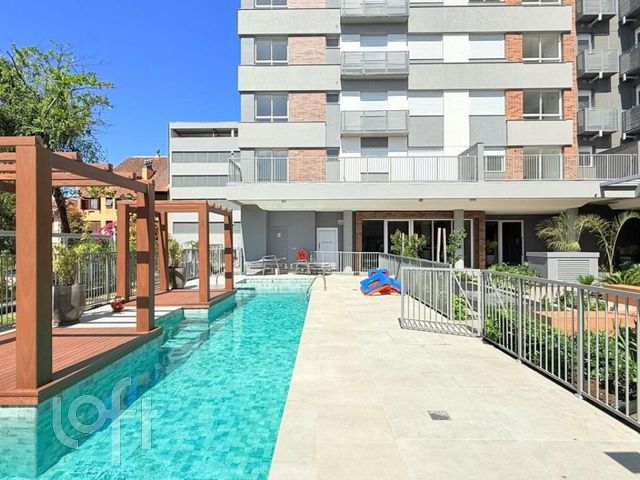 Apartamento com 42m², 1 dormitório, 1 suíte, 1 vaga, Floresta em Porto Alegre