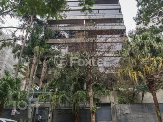 Apartamento com 173m², 3 dormitórios, 1 suíte, 3 vagas, Petrópolis em Porto Alegre