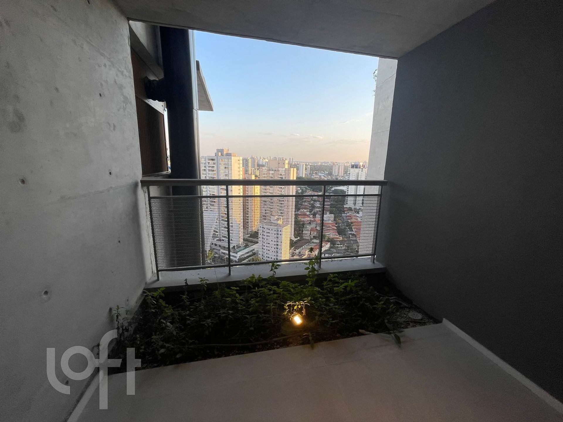 Apartamento à venda com 3 quartos, 197m² - Foto 6