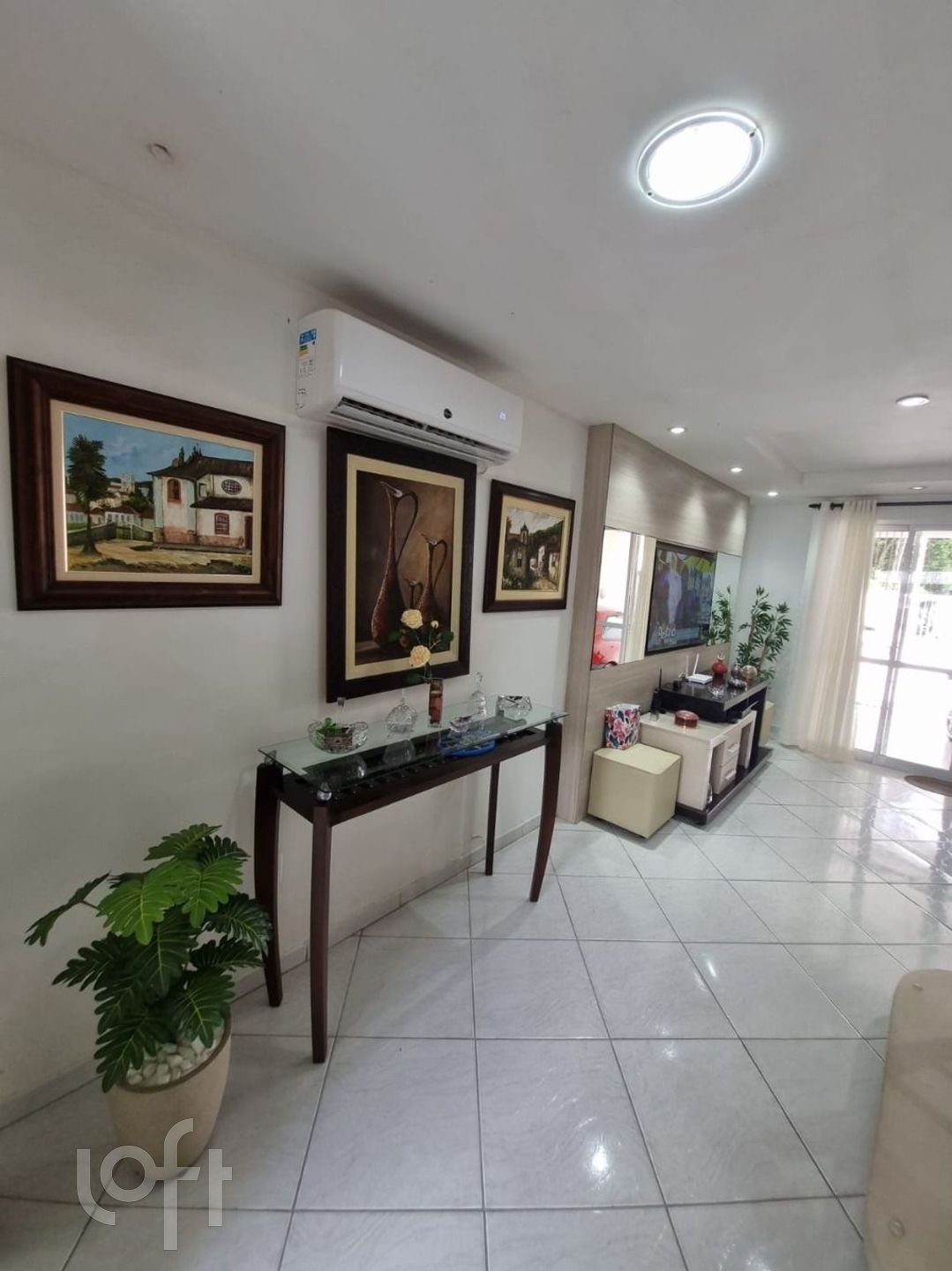 Casa à venda em Forquilhas com 67 m², 2 quartos, 1 vaga