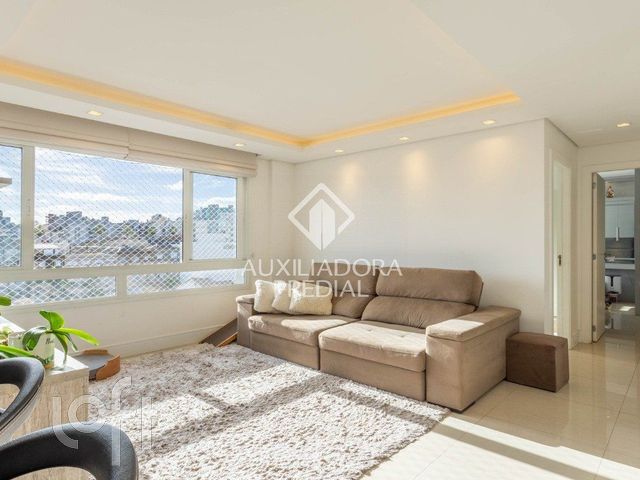 Apartamento com 66m², 2 dormitórios, 1 suíte, 1 vaga, Petrópolis em Porto Alegre