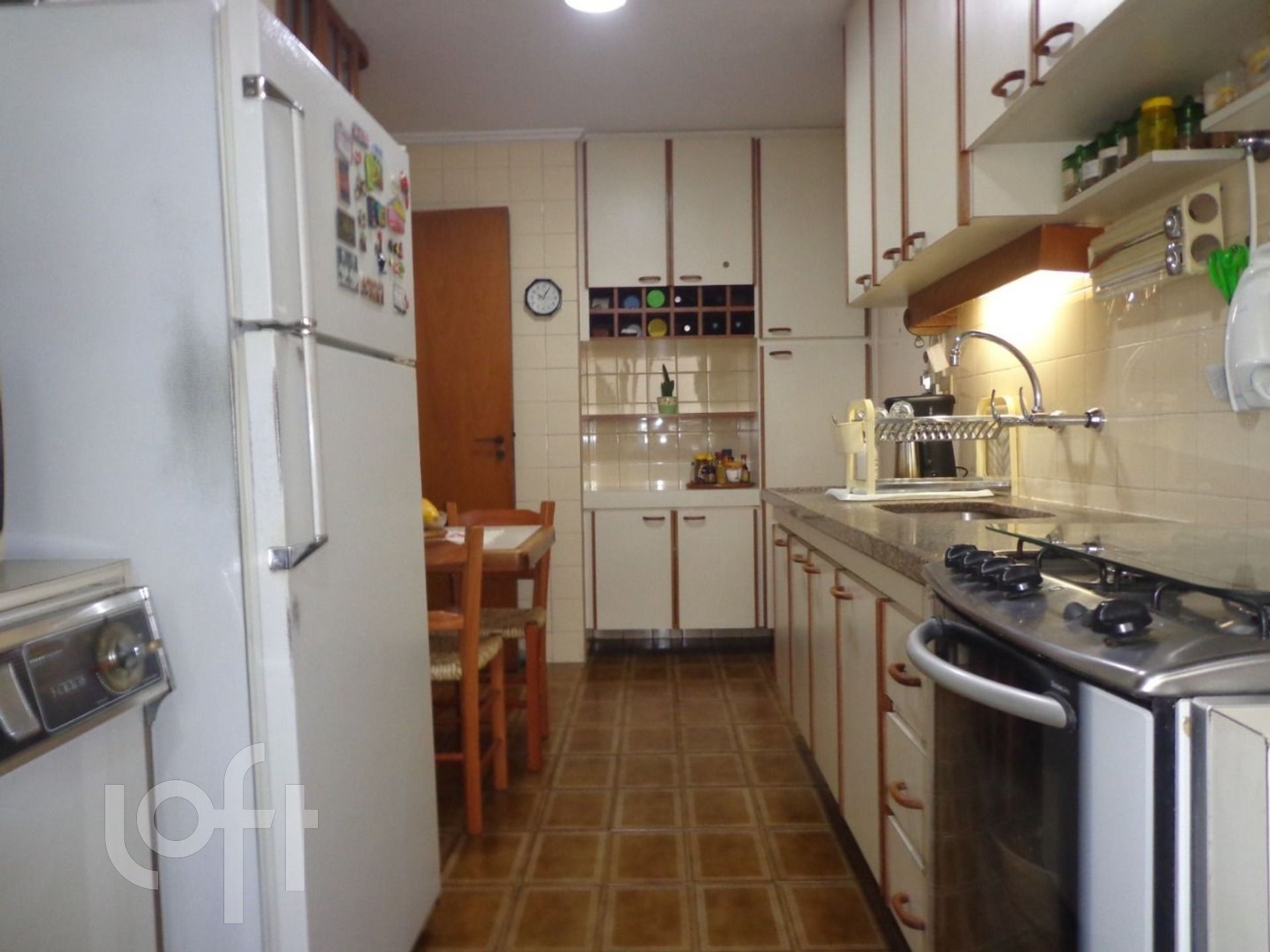 Apartamento à venda com 3 quartos, 143m² - Foto 11