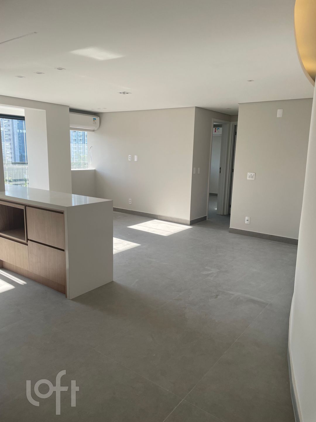 Apartamento à venda com 2 quartos, 93m² - Foto 2