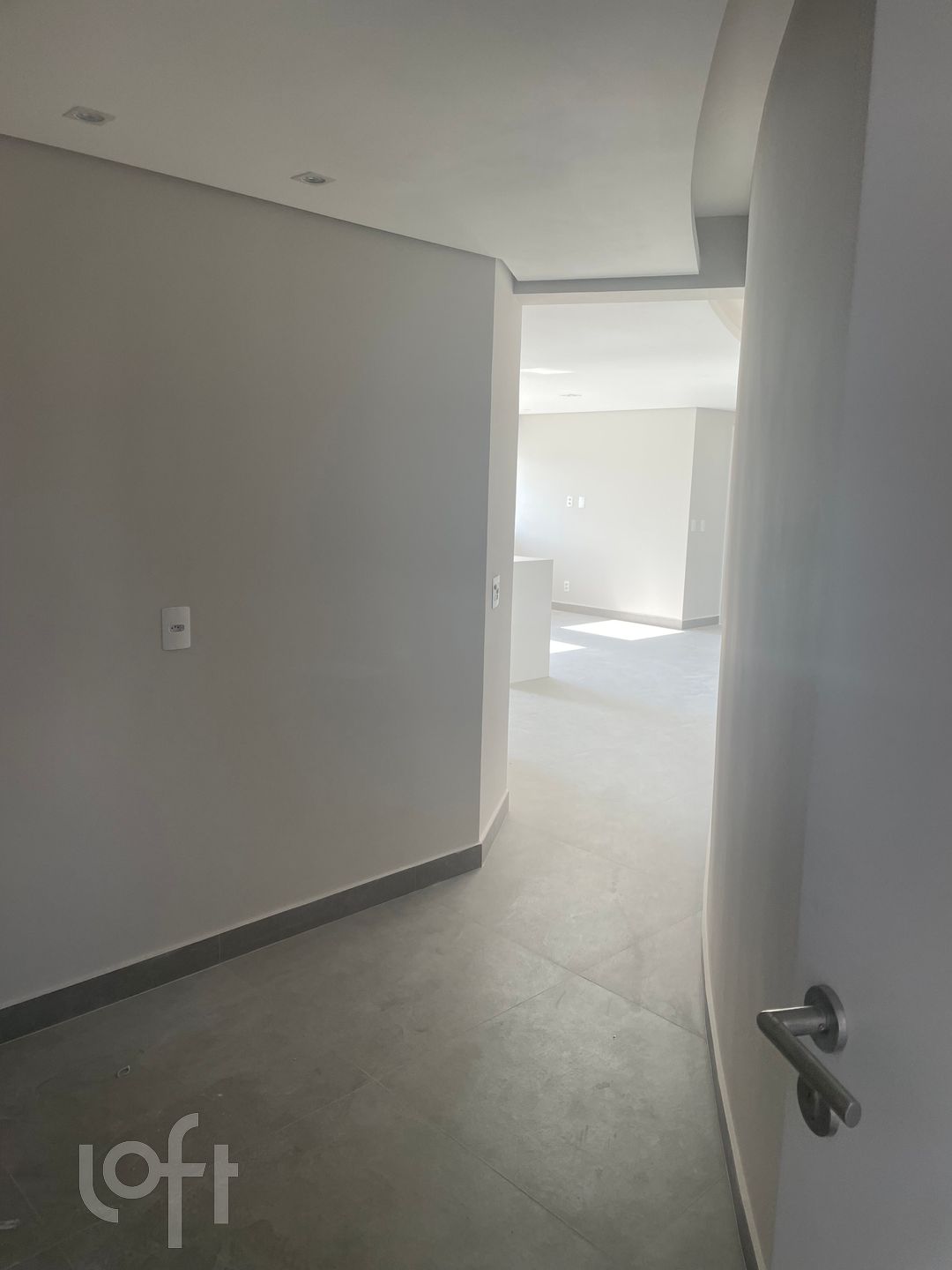 Apartamento à venda com 2 quartos, 93m² - Foto 9