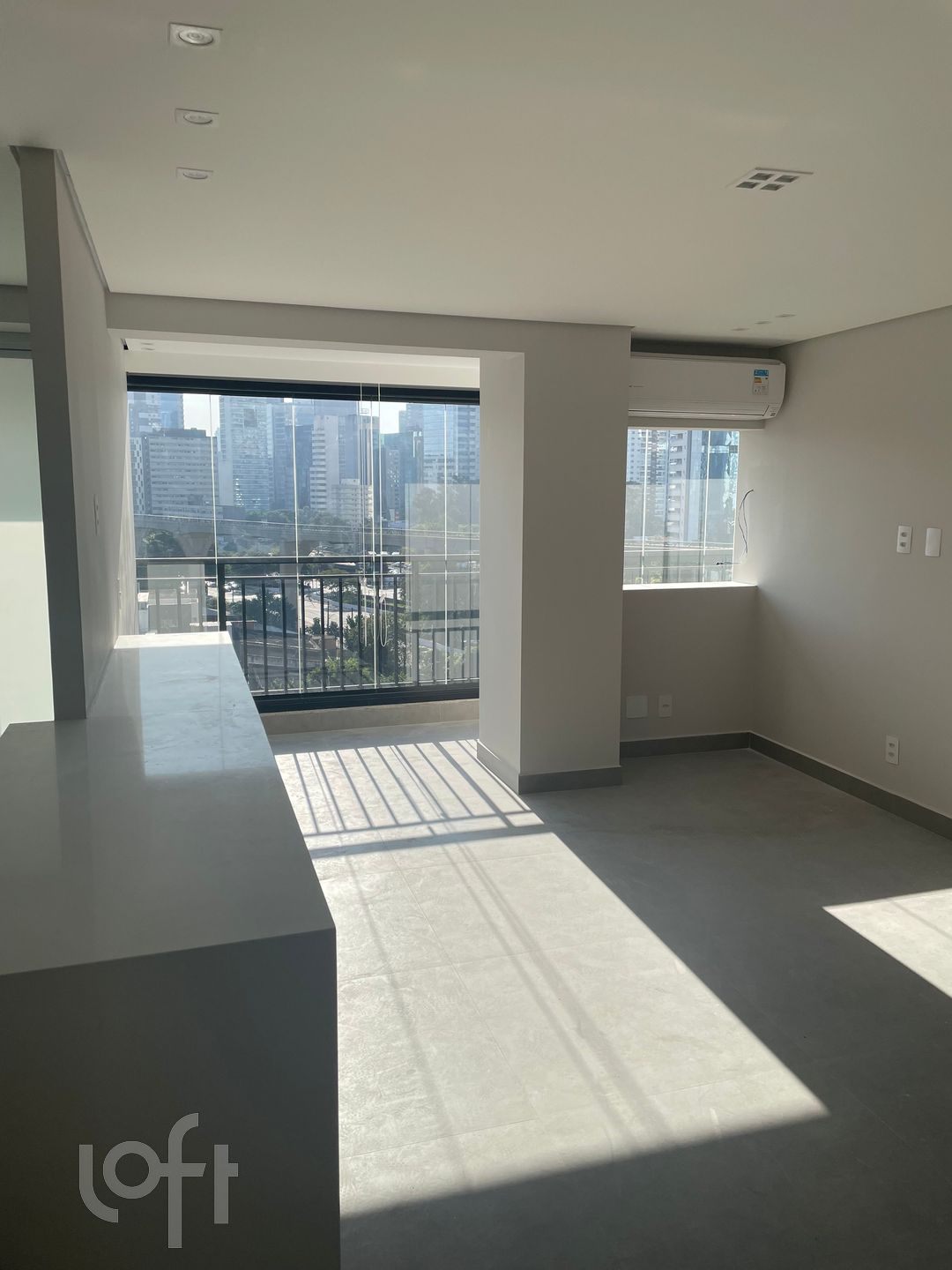 Apartamento à venda com 2 quartos, 93m² - Foto 1