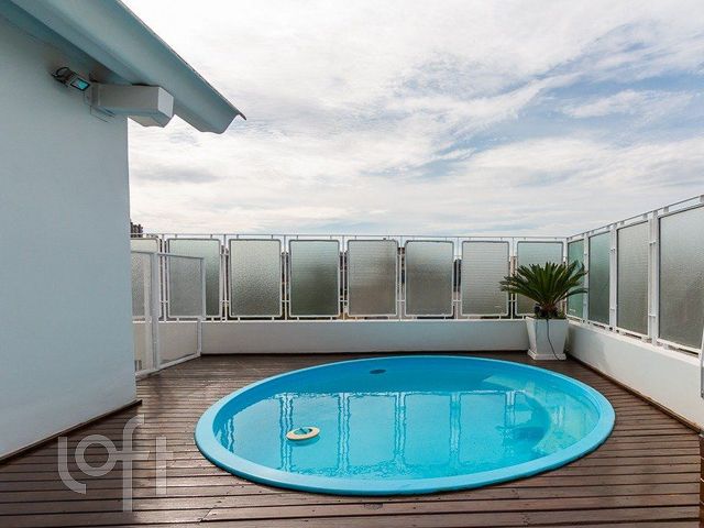 Apartamento com 259m², 3 dormitórios, 1 suíte, 4 vagas, Petrópolis em Porto Alegre