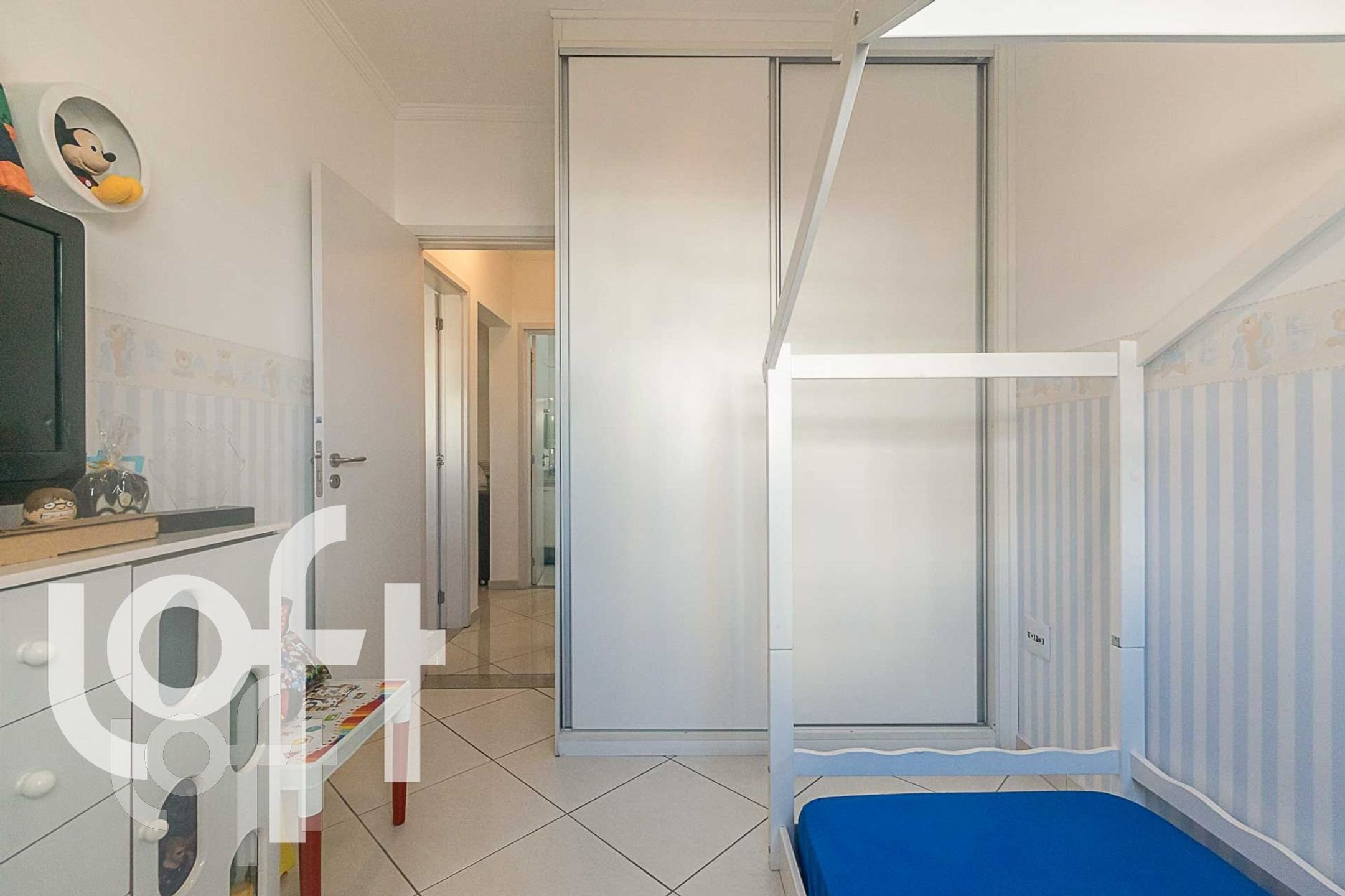 Apartamento à venda com 3 quartos, 110m² - Foto 4