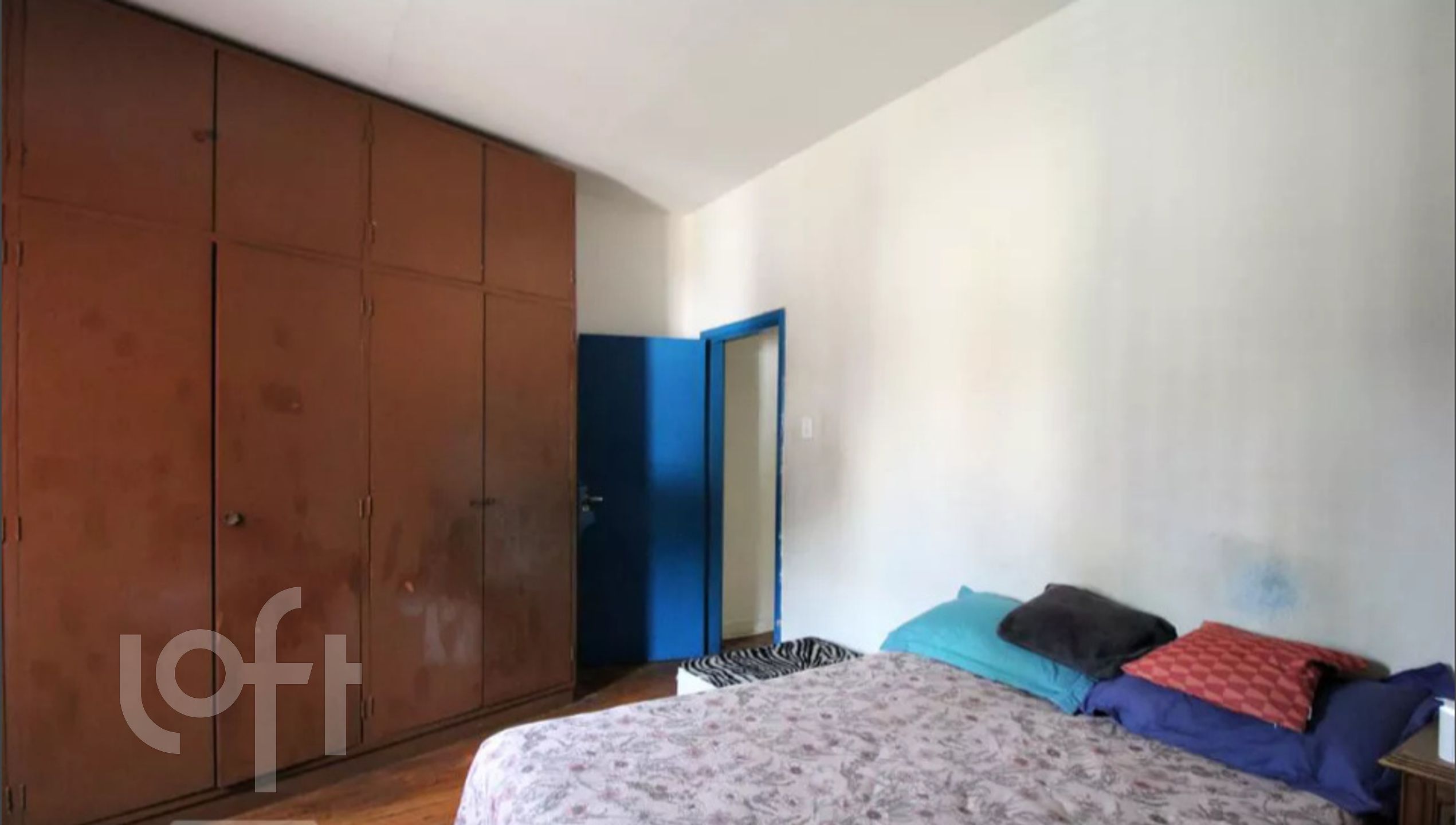 Casa à venda com 3 quartos, 205m² - Foto 2