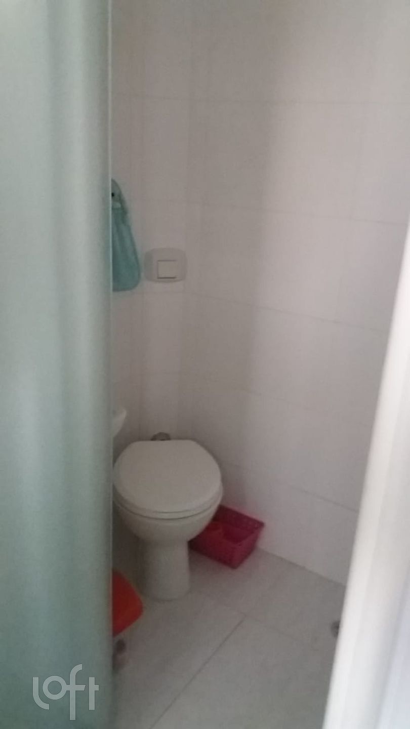 Apartamento à venda com 2 quartos, 70m² - Foto 13