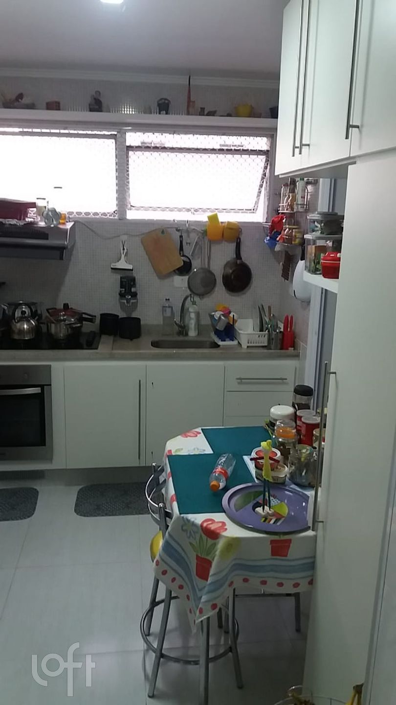 Apartamento à venda com 2 quartos, 70m² - Foto 4