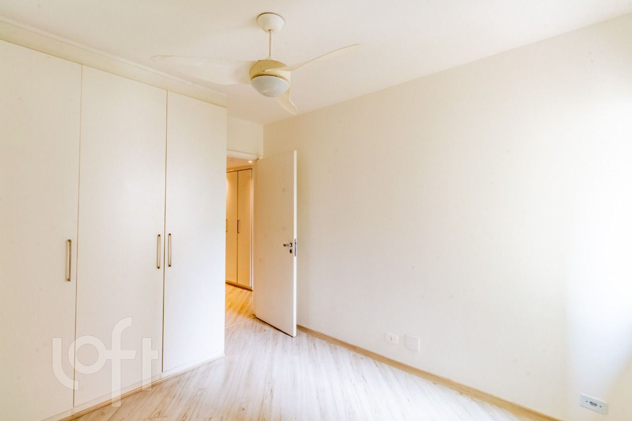 Apartamento à venda com 4 quartos, 142m² - Foto 13