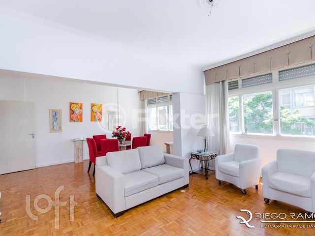 Apartamento com 138m², 3 dormitórios, Independência em Porto Alegre