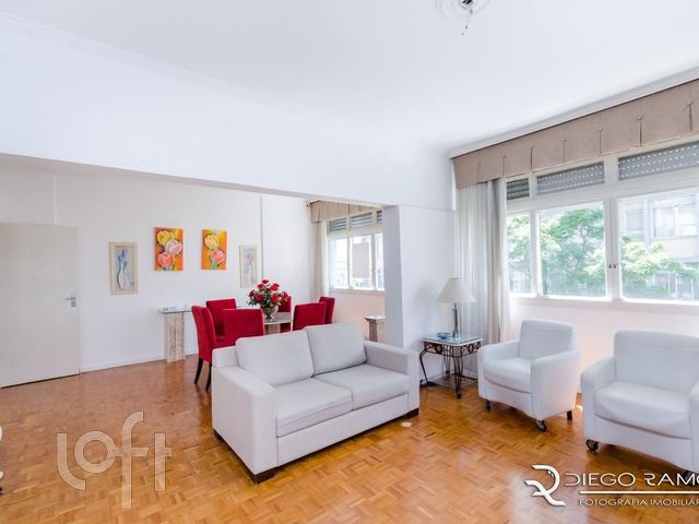 Apartamento com 138m², 3 dormitórios, Independência em Porto Alegre