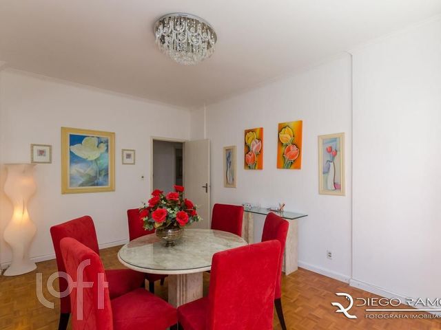 Apartamento com 138m², 3 dormitórios, Independência em Porto Alegre