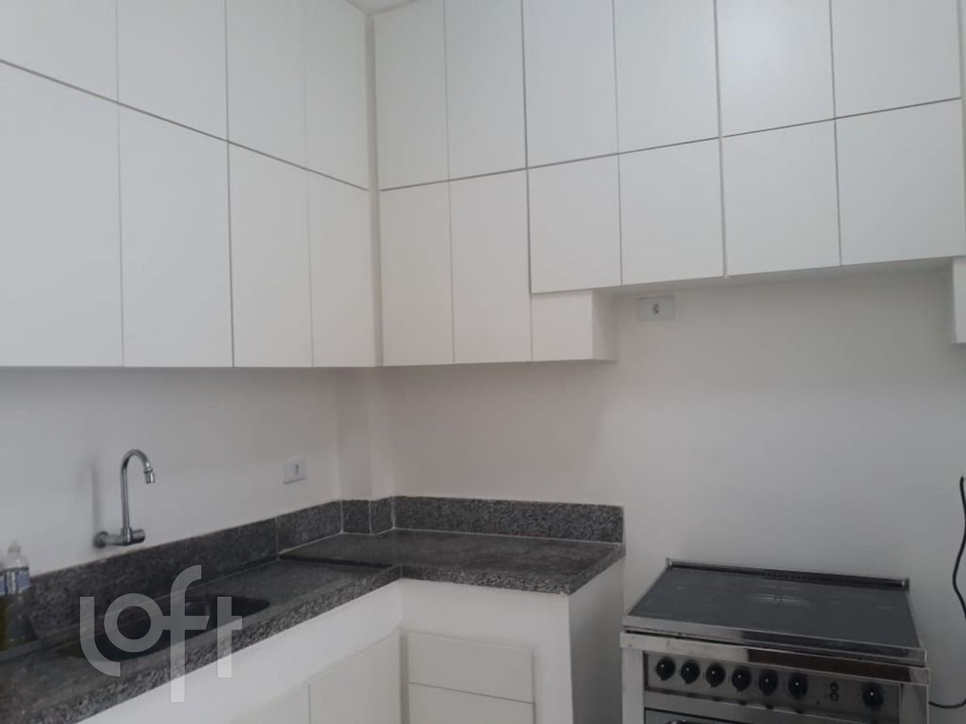 Apartamento à venda com 3 quartos, 180m² - Foto 9