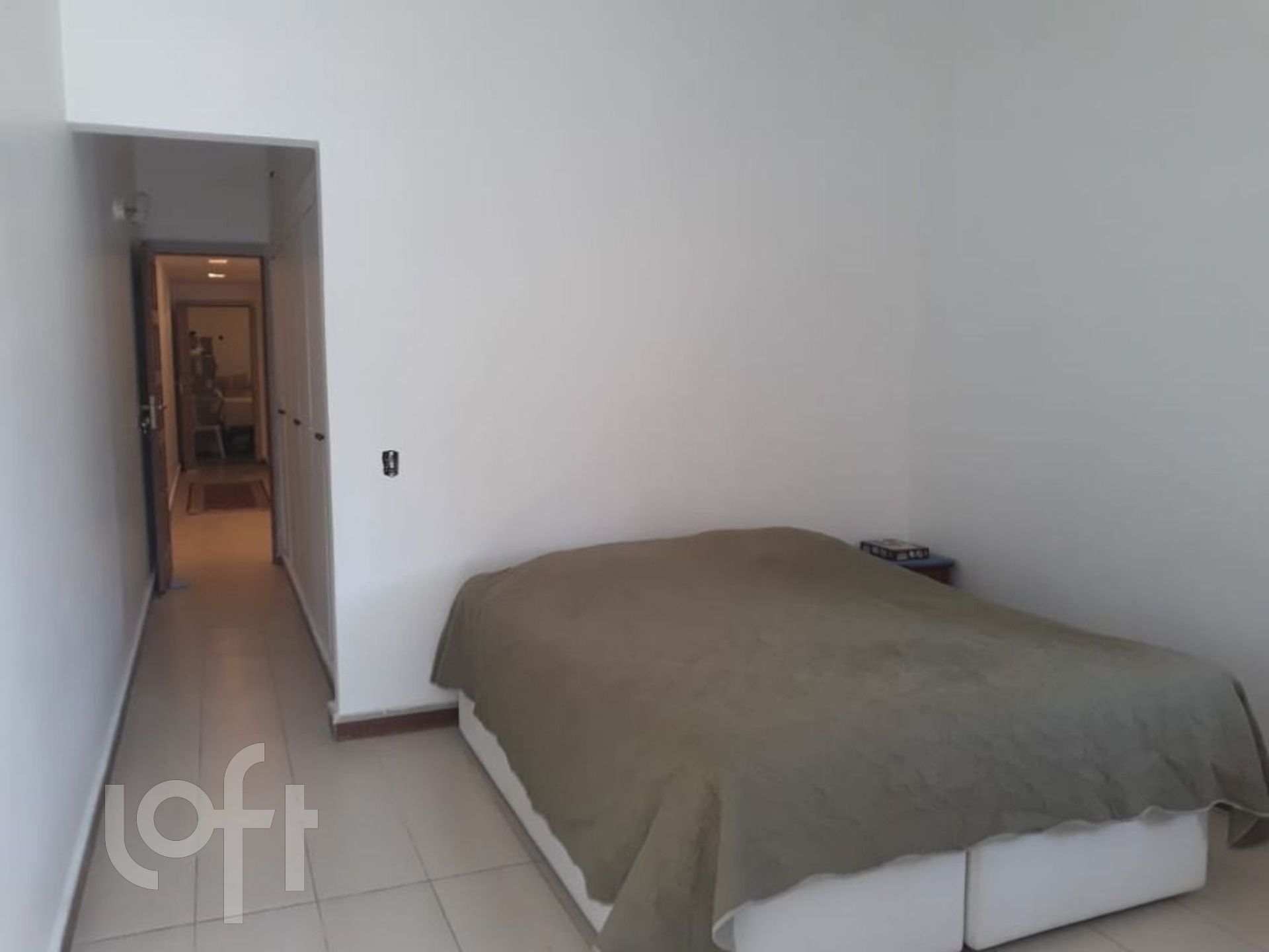 Apartamento à venda com 3 quartos, 180m² - Foto 18