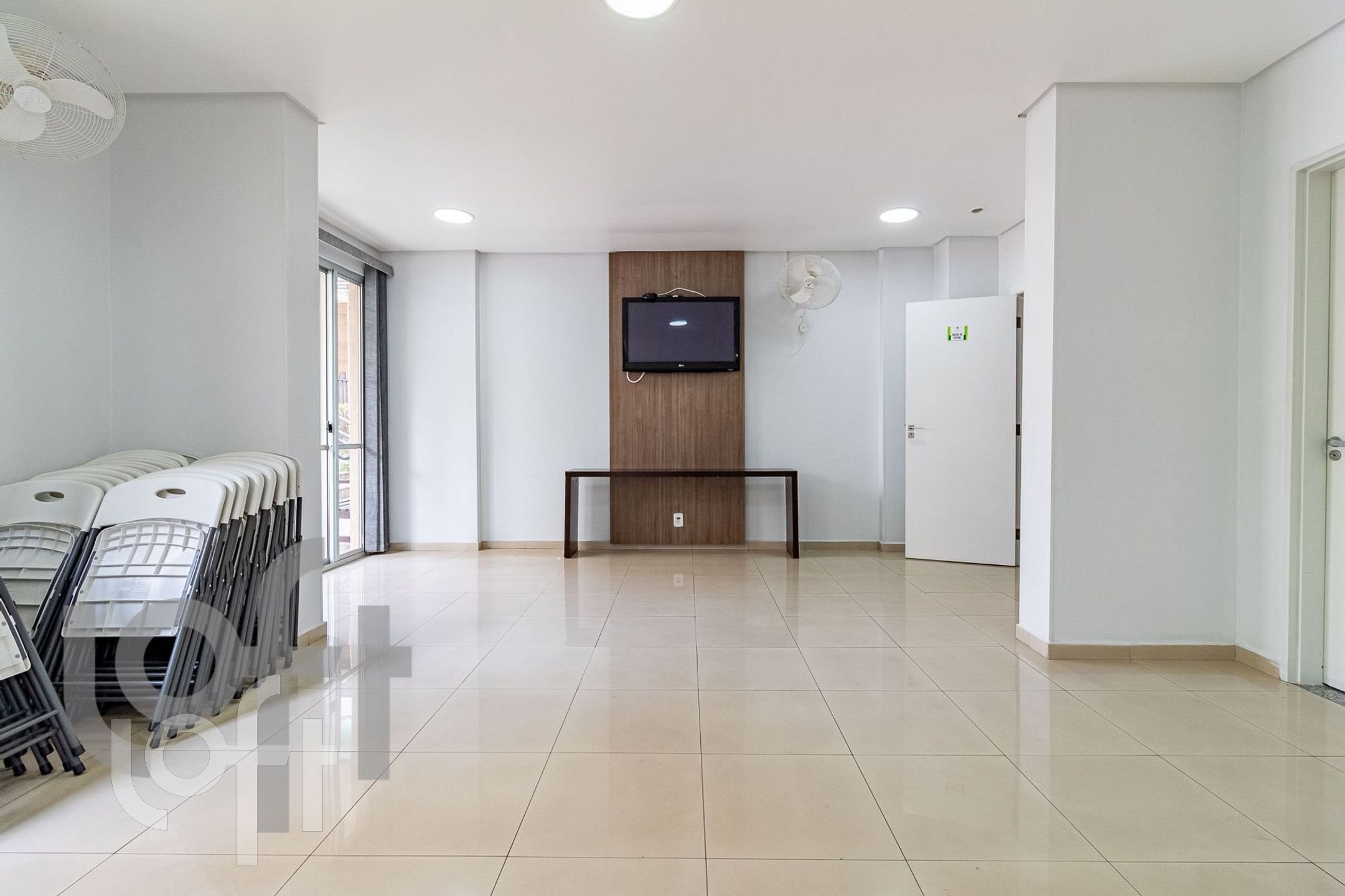 Apartamento à venda com 3 quartos, 64m² - Foto 25