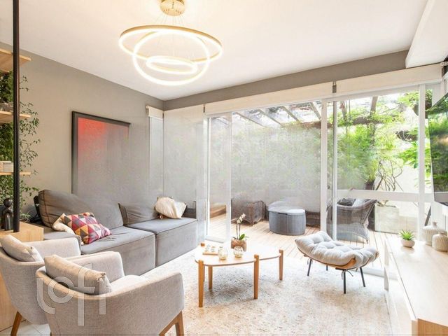 Apartamento com 150m², 3 dormitórios, 1 suíte, 2 vagas, Petrópolis em Porto Alegre