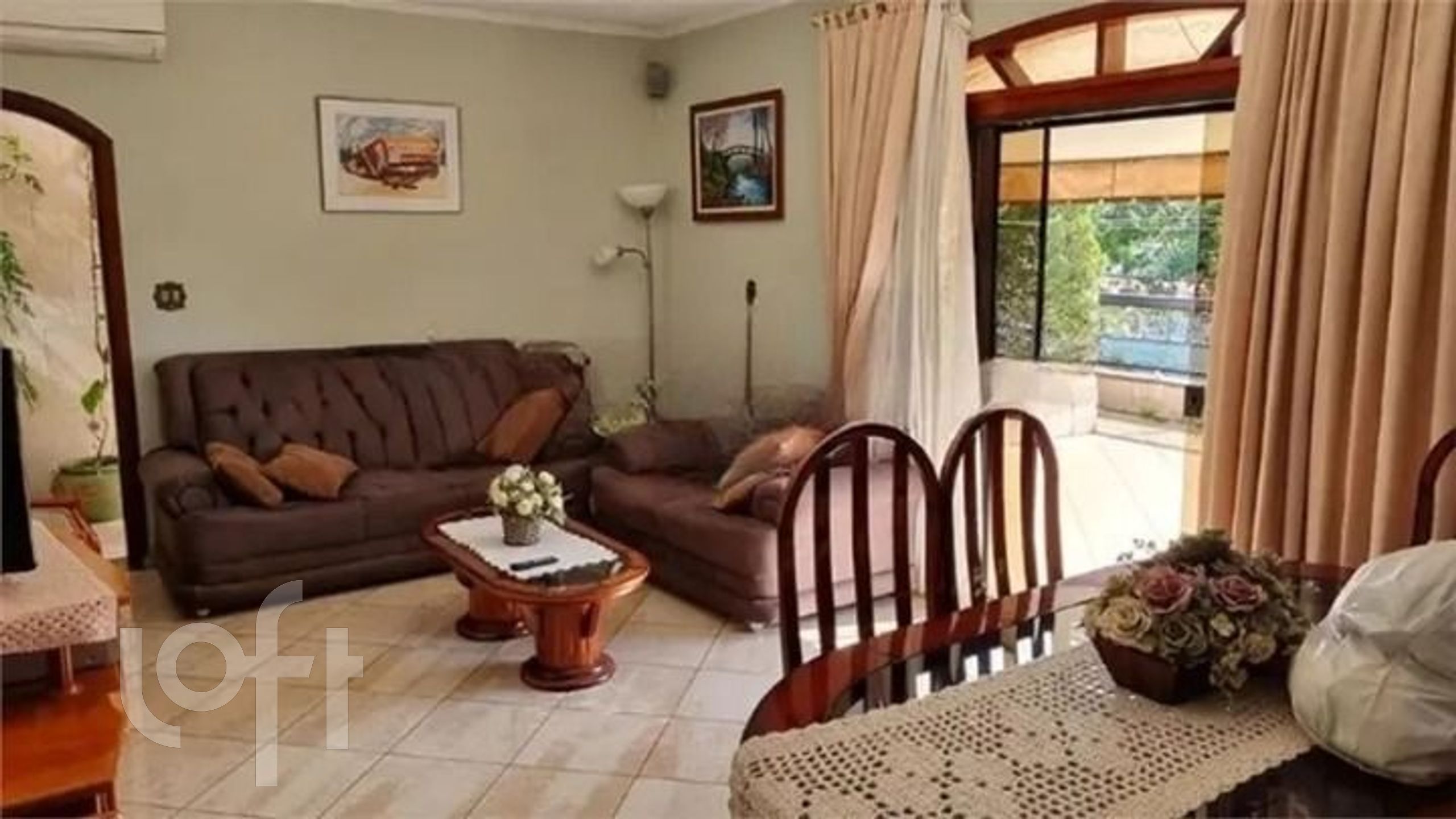 Casa à venda em Tremembé com 230 m², 3 quartos, 3