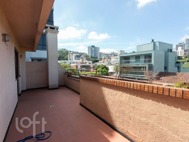 Apartamento com 90m², 2 dormitórios, 1 vaga, Auxiliadora em Porto Alegre