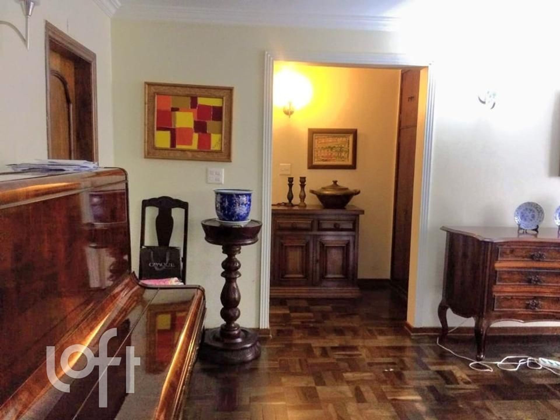 Apartamento à venda com 3 quartos, 178m² - Foto 2