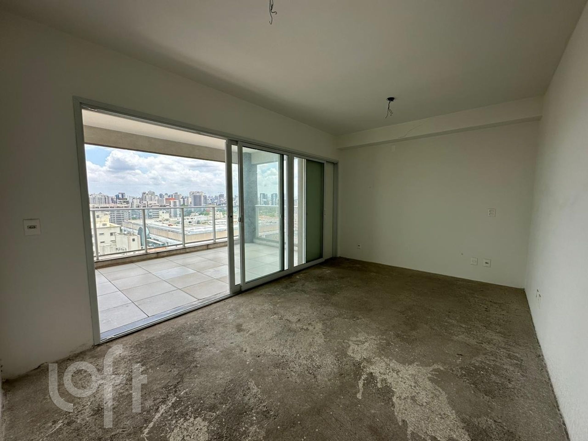 Apartamento à venda com 3 quartos, 200m² - Foto 3