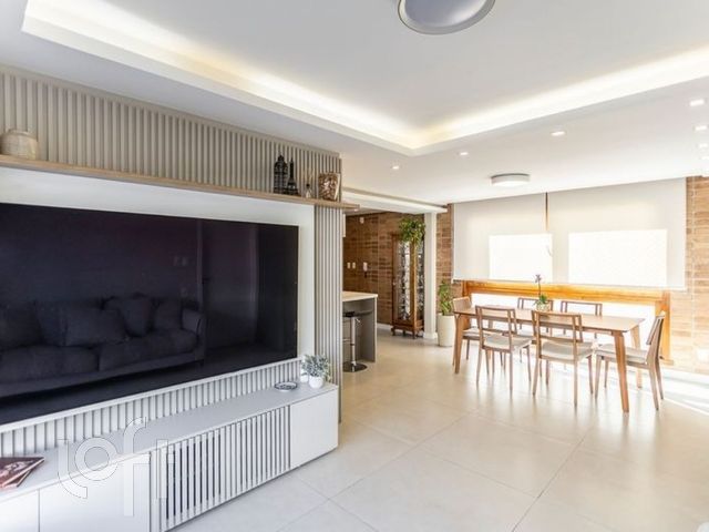 Apartamento com 100m², 3 dormitórios, 2 vagas, Menino Deus em Porto Alegre