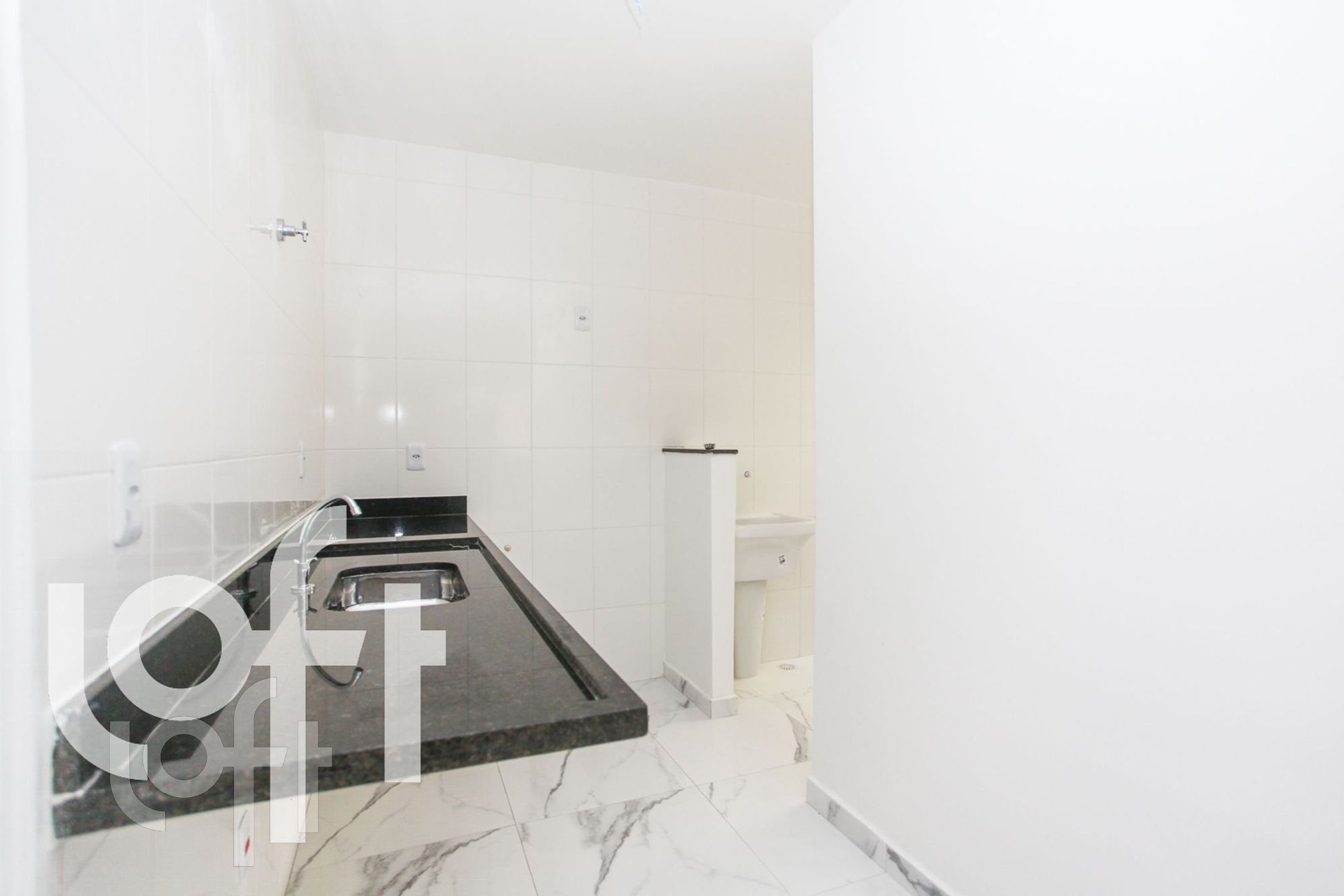 Apartamento à venda com 2 quartos, 43m² - Foto 17