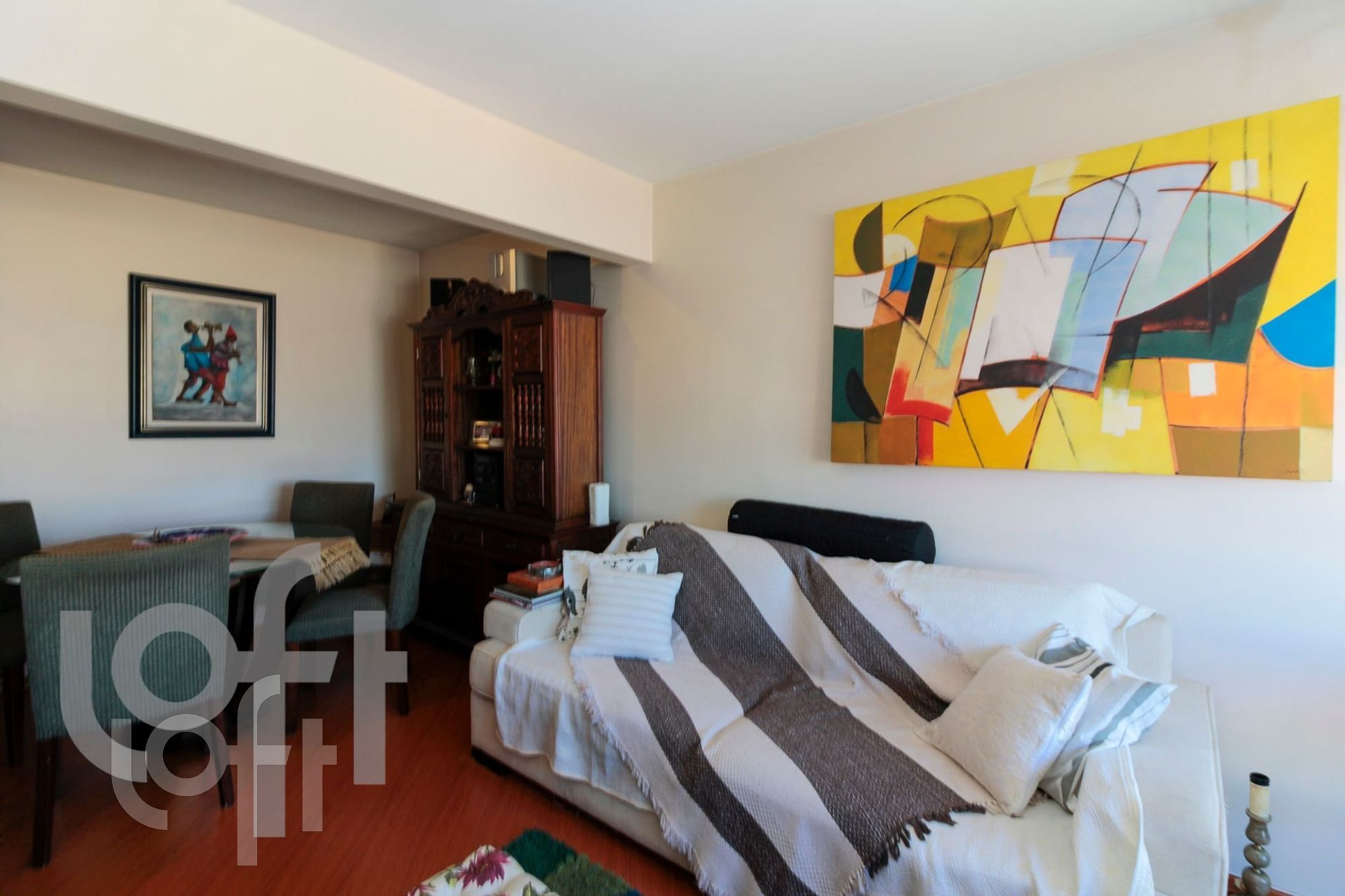 Apartamento à venda com 3 quartos, 77m² - Foto 1