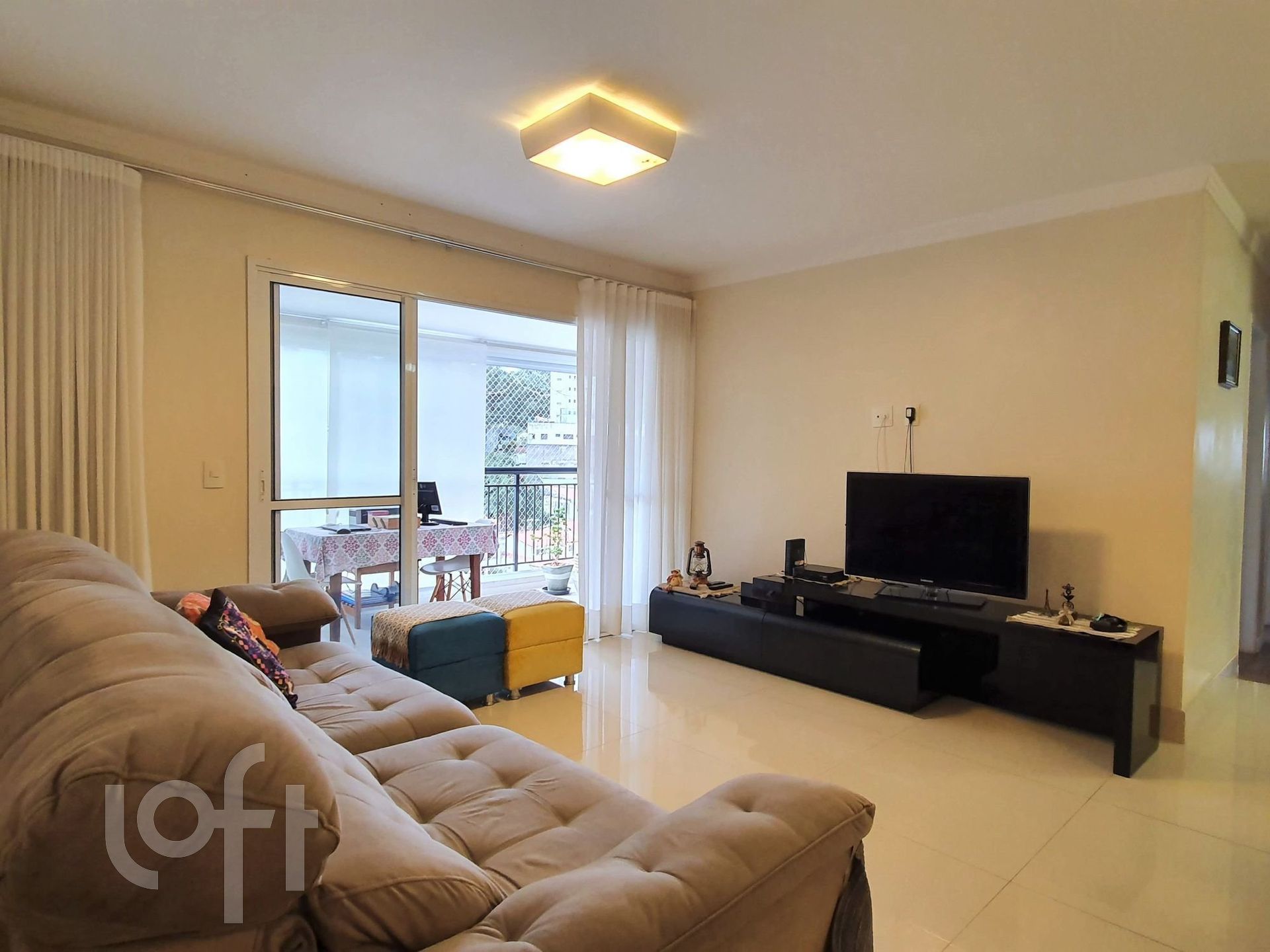 Apartamento à venda com 3 quartos, 105m² - Foto 1