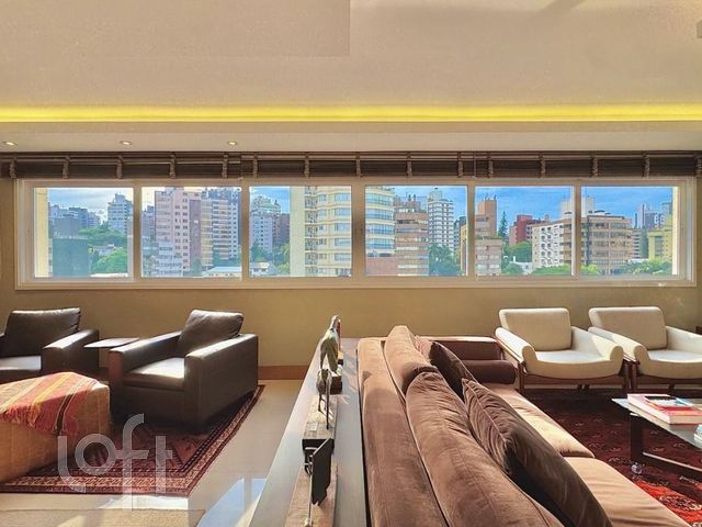 Apartamento com 134m², 3 dormitórios, 1 suíte, 3 vagas, Bela Vista em Porto Alegre