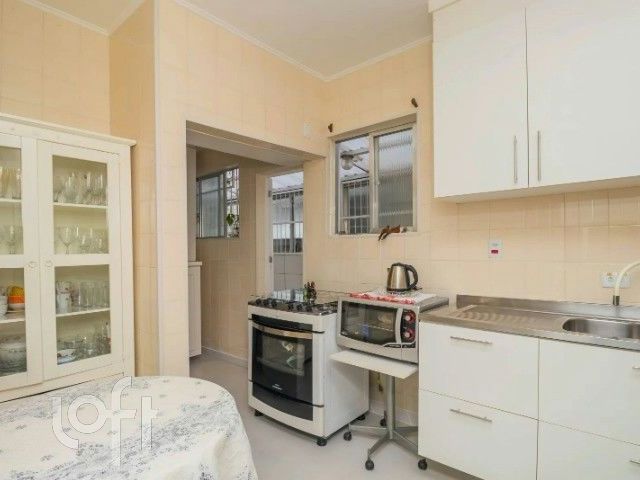 Apartamento com 100m², 2 dormitórios, 1 vaga, Menino Deus em Porto Alegre