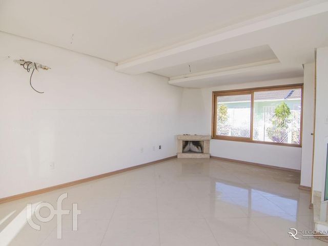 Casa com 175m², 3 dormitórios, 1 suíte, 2 vagas, Vila Ipiranga em Porto Alegre