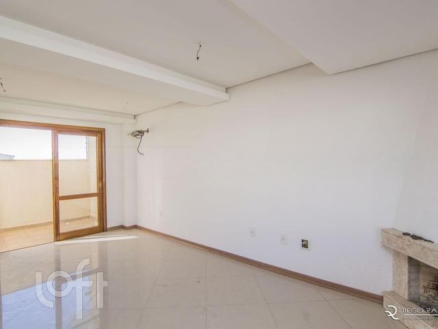 Casa com 175m², 3 dormitórios, 1 suíte, 2 vagas, Vila Ipiranga em Porto Alegre