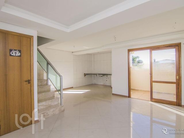 Casa com 175m², 3 dormitórios, 1 suíte, 2 vagas, Vila Ipiranga em Porto Alegre