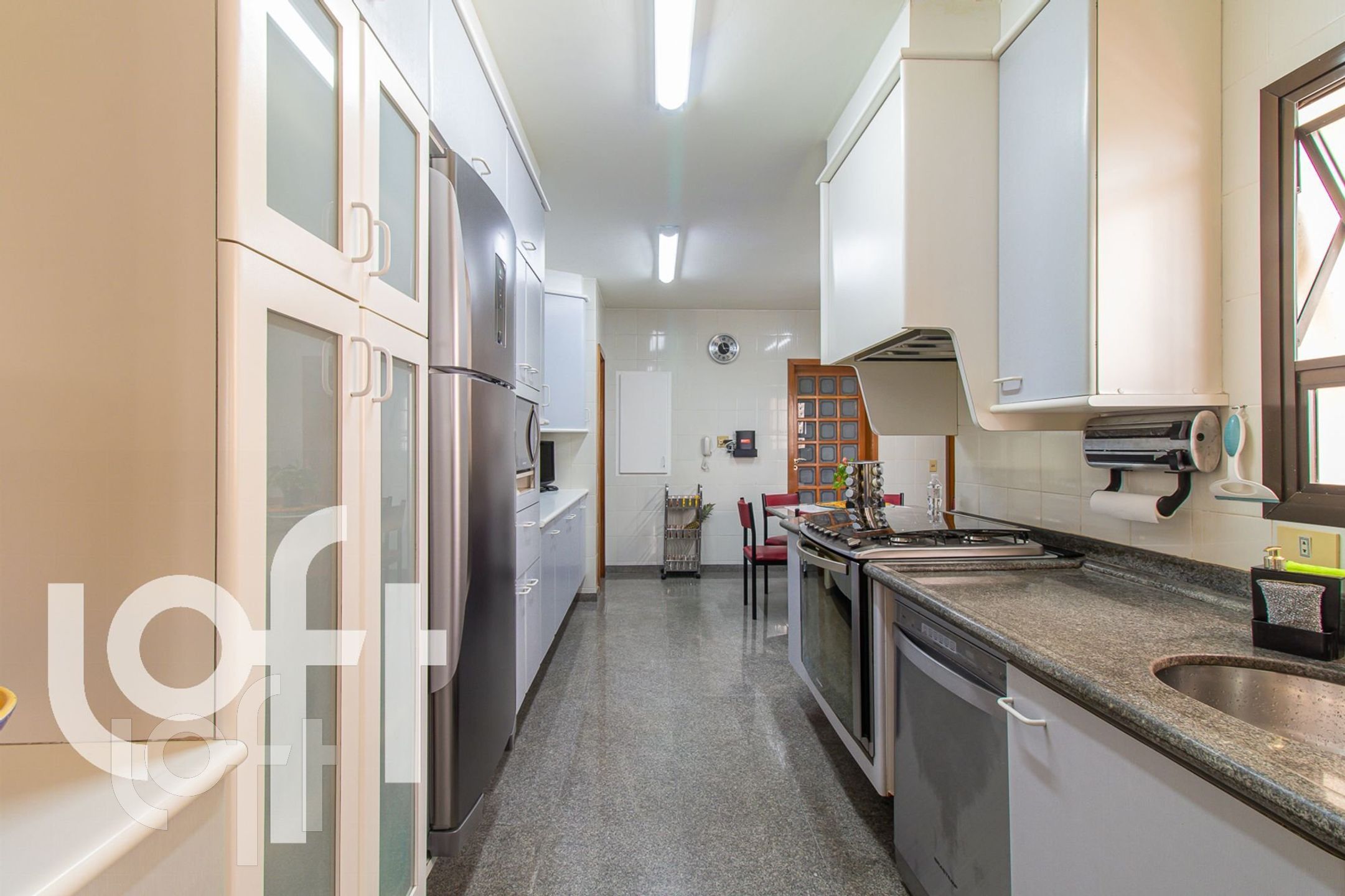 Apartamento à venda com 4 quartos, 189m² - Foto 34