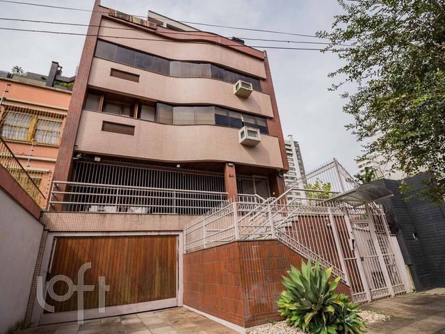 Apartamento com 107m², 3 dormitórios, 1 suíte, 2 vagas, Petrópolis em Porto Alegre
