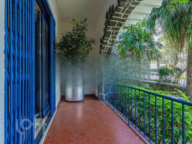 Apartamento com 203m², 3 dormitórios, 1 suíte, 3 vagas, Independência em Porto Alegre