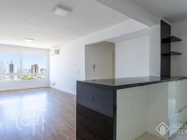 Apartamento com 86m², 3 dormitórios, 1 suíte, 2 vagas, Jardim Botânico em Porto Alegre