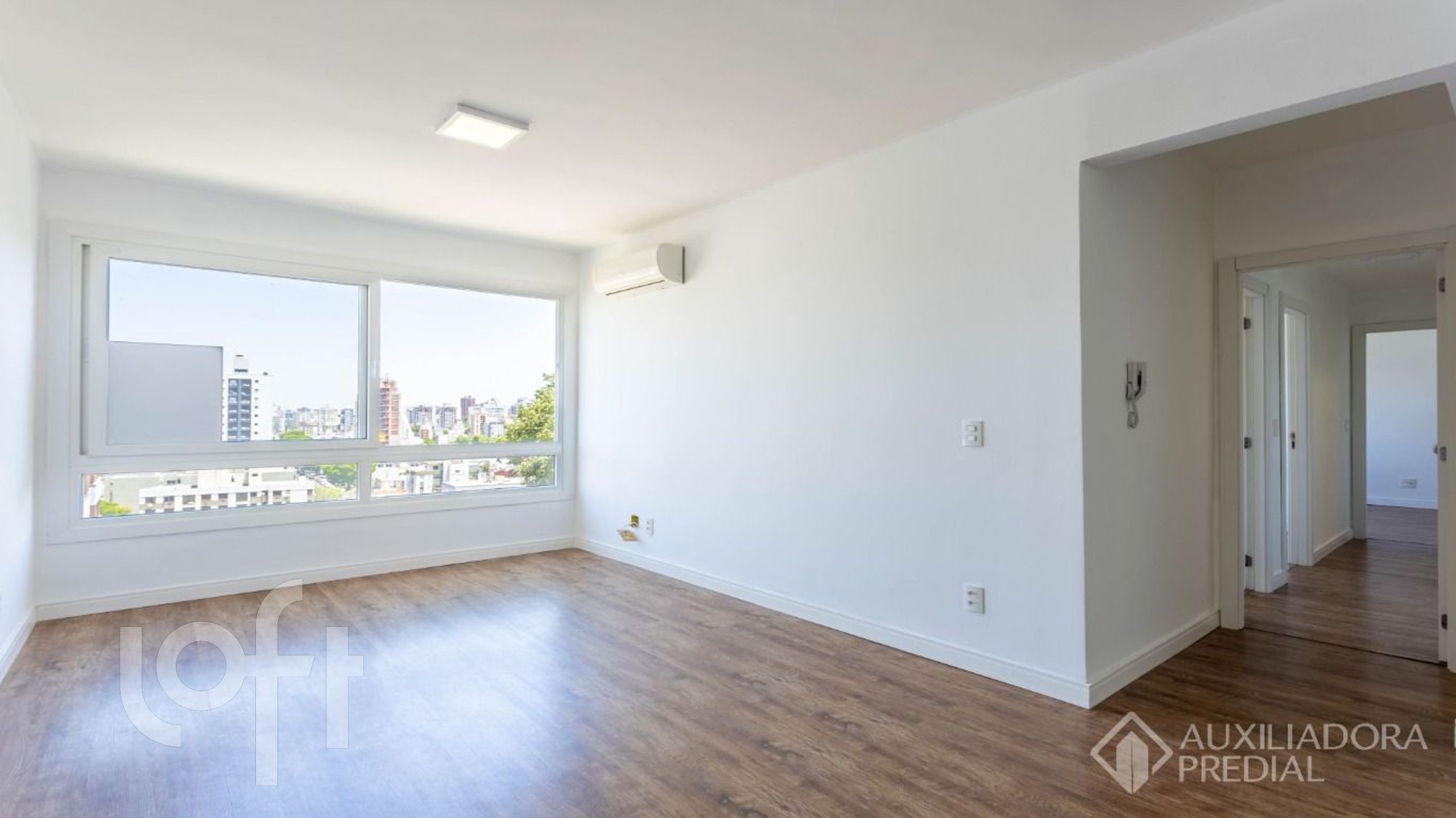 Apartamento com 86m², 3 dormitórios, 1 suíte, 2 vagas, Jardim Botânico em Porto Alegre