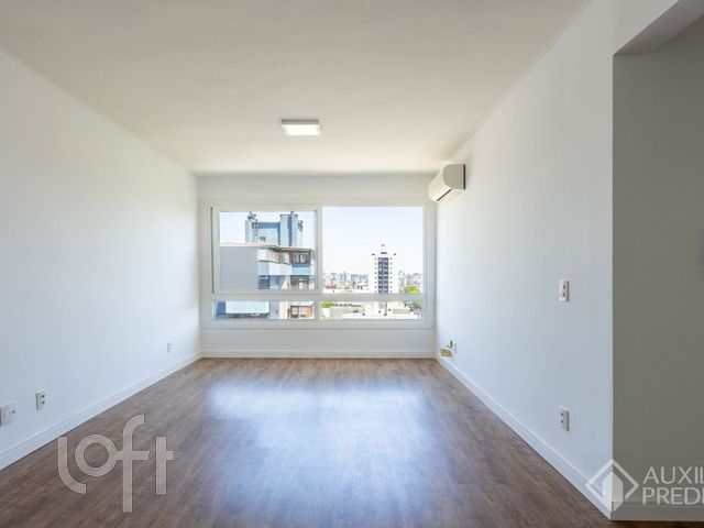 Apartamento com 86m², 3 dormitórios, 1 suíte, 2 vagas, Jardim Botânico em Porto Alegre