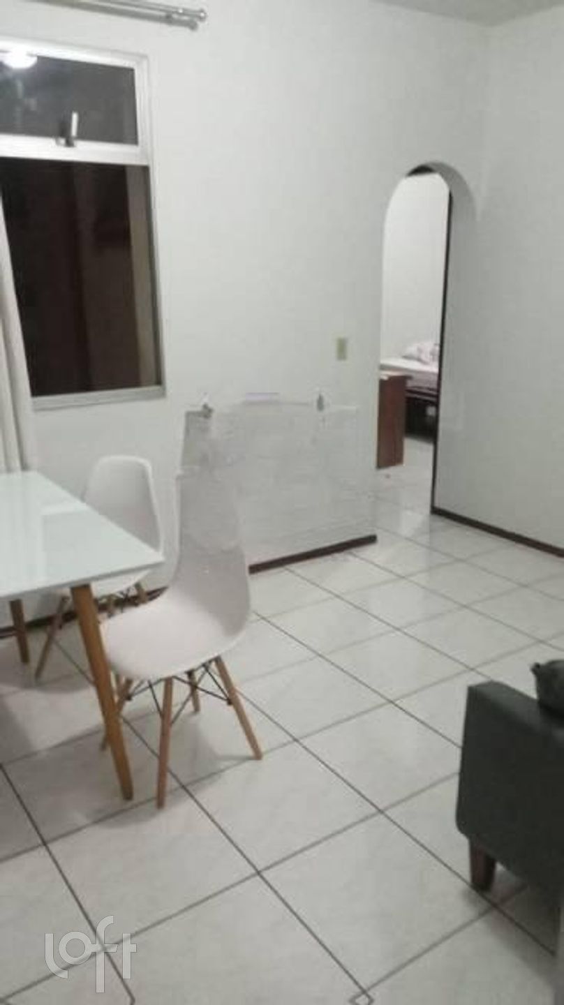 Apartamento à venda com 1 quarto, 50m² - Foto 1