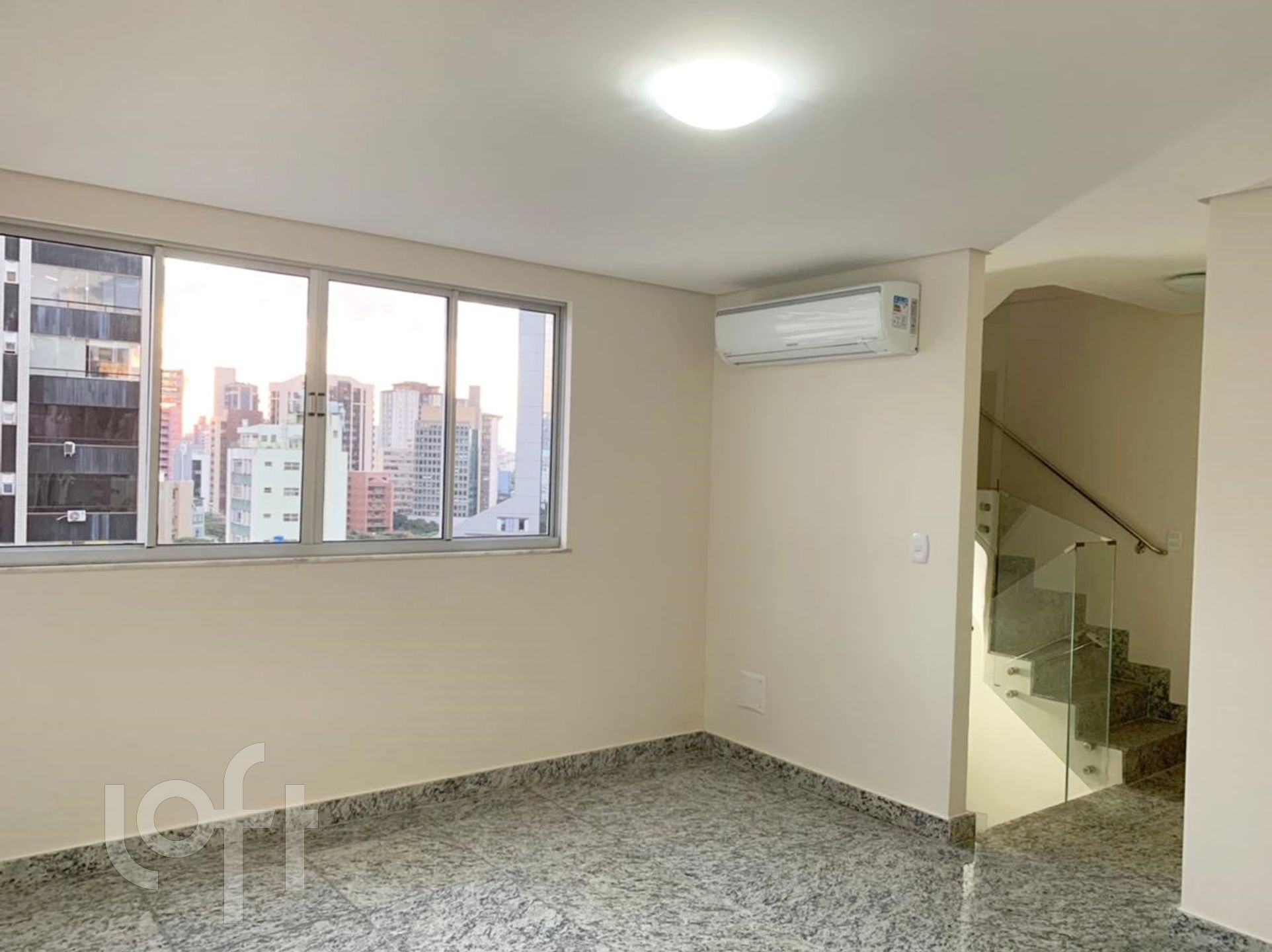 Apartamento à venda com 3 quartos, 149m² - Foto 4