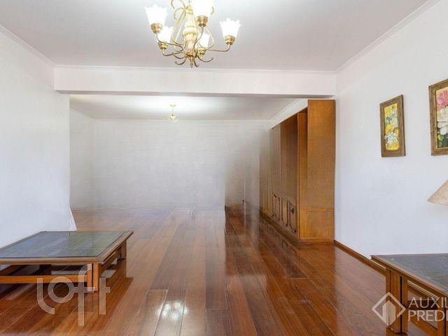 Apartamento com 136m², 3 dormitórios, 1 suíte, 1 vaga, Cristo Redentor em Porto Alegre