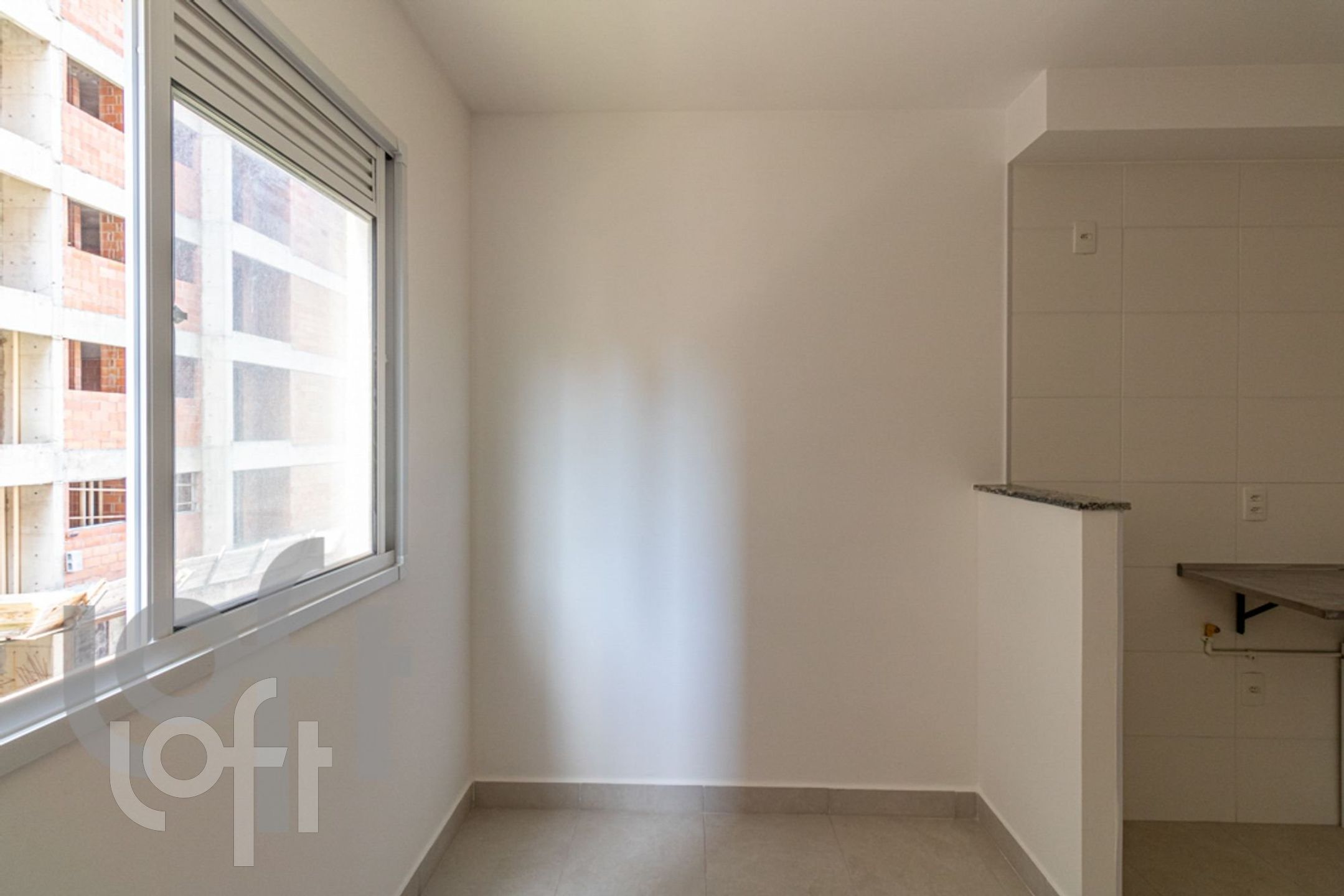 Apartamento à venda com 2 quartos, 32m² - Foto 9